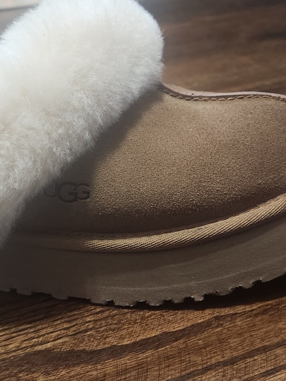 UGG Chestnut Suede Shearling Clog Slippers with Cream Fur Cuff - Picture 3 of 7